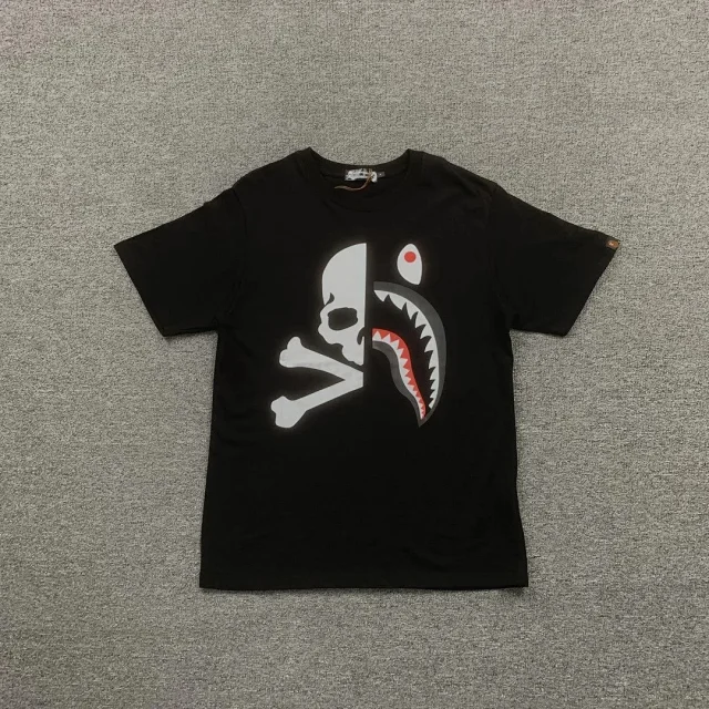 BAPE T-Shirts Short-Sleeve Ape Head Graphic T-Shirt product detail image 8