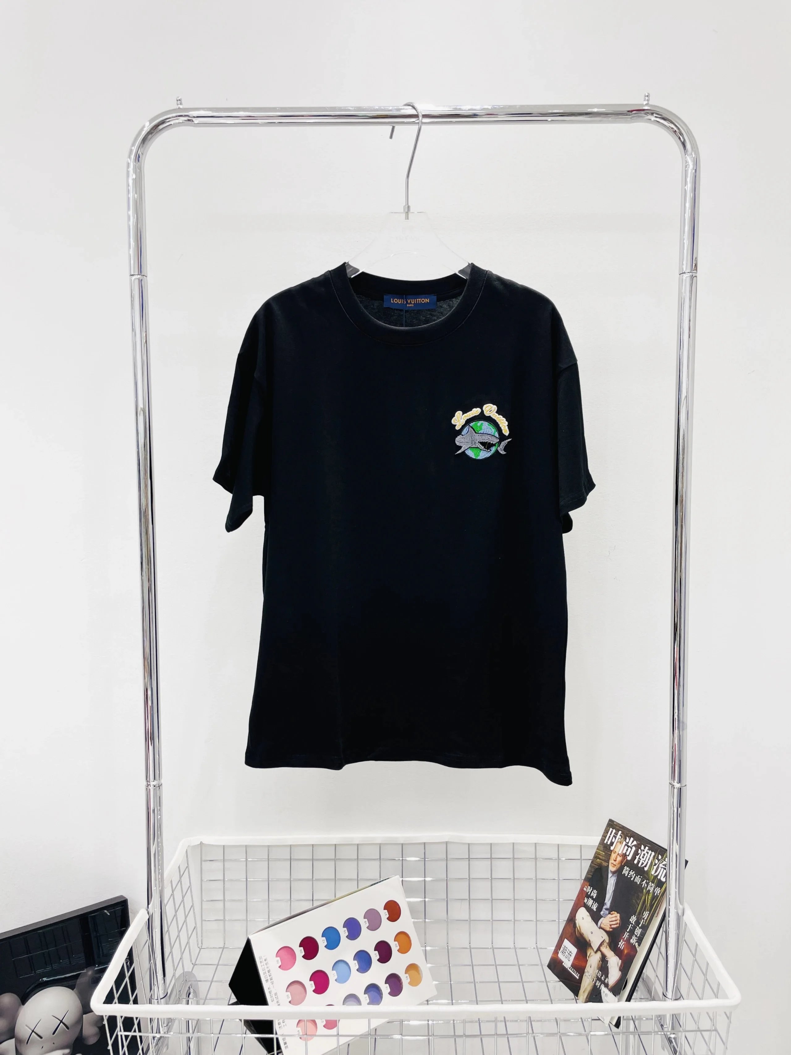 Louis Vuitton T-Shirts Graphic Print Short-Sleeve T-Shirt — 22
