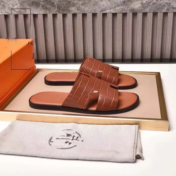 Hermès Oran Slide Sandals Cognac Crocodile-Embossed Leather Slippers - 1
