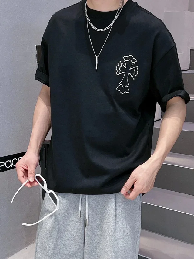 Unbranded T-Shirts Oversized short-sleeve T-shirt with cross graphic product detail image 1