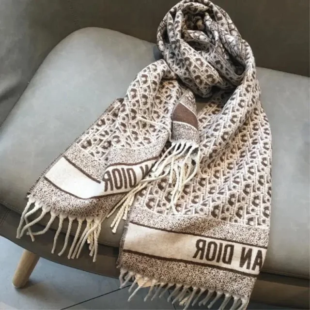 CHANEL Scarves Logo Knit Fringed Scarf product detail image 8