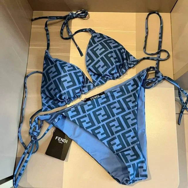 Louis Vuitton Swimwear E-100 Triangle String Bikini Set product detail image 9