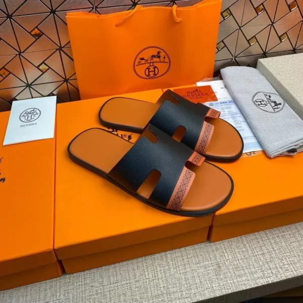 Hermès Oran Slide Sandals Black and Tan with Ethnic Print Slippers - 1