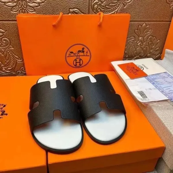 Hermès Oran Slide Sandals Black and White Leather Slippers - 1