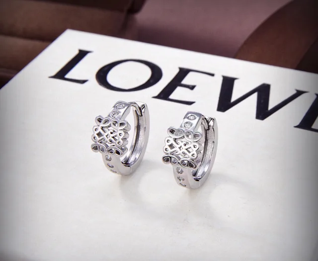 LOEWE Jewelry Logo stud earrings product detail image 6