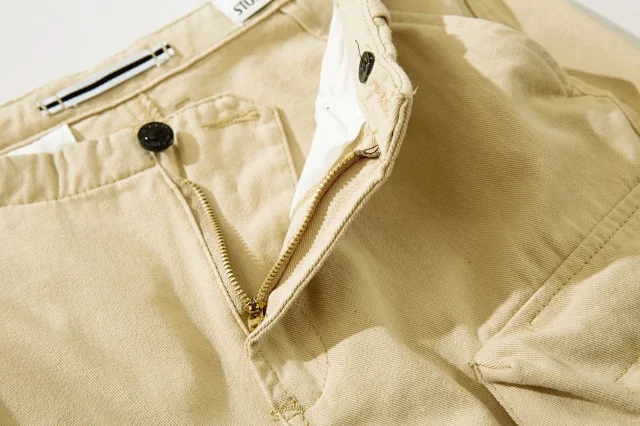 Stone Island Trousers Cargo with multiple flap pockets and Compass badge product detail image 11