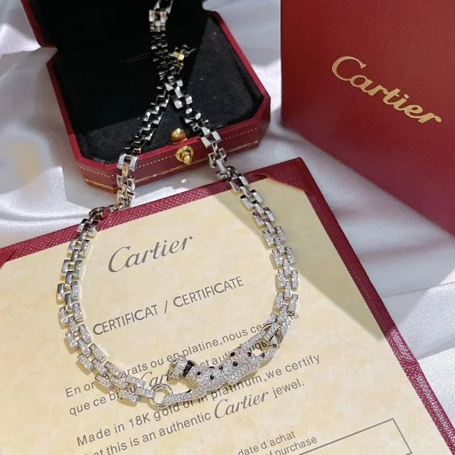 Cartier Jewelry Panther pendant necklace product detail image 6