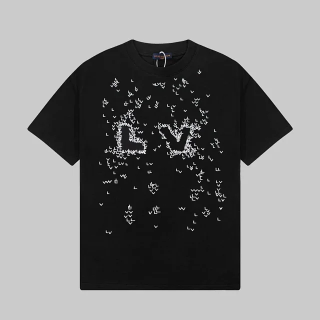 Louis Vuitton T-Shirts LV graphic-print short-sleeve crewneck product detail image 4