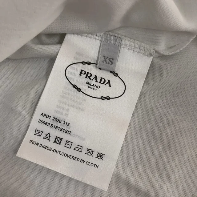 Prada T-Shirts Short-Sleeve Triangle Logo T-Shirt product detail image 8