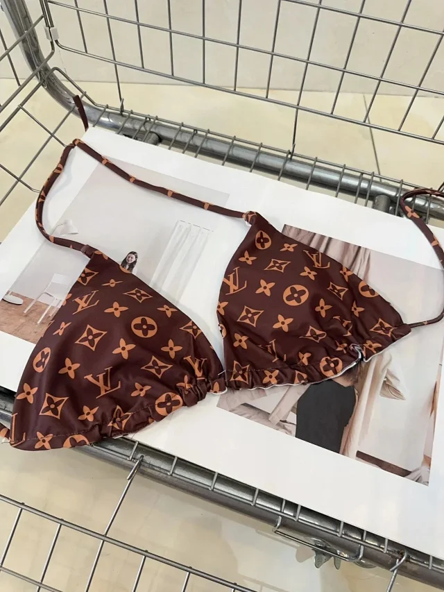 Louis Vuitton Swimwear Logo Print product detail image 5