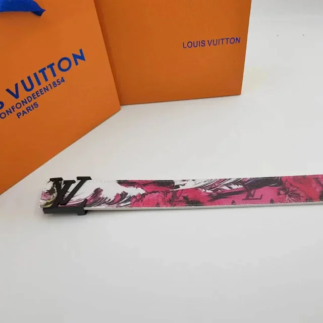 Louis Vuitton Belts LV Buckle Monogram Belt product detail image 4