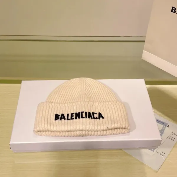 Balenciaga Logo Knit Beanie Beige - 1