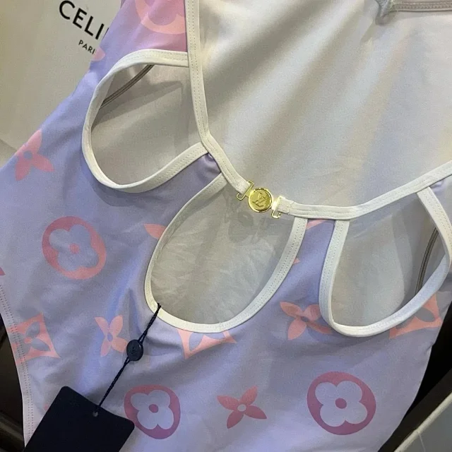 Louis Vuitton Swimwear Monogram Print Triangle Bikini Set product detail image 7