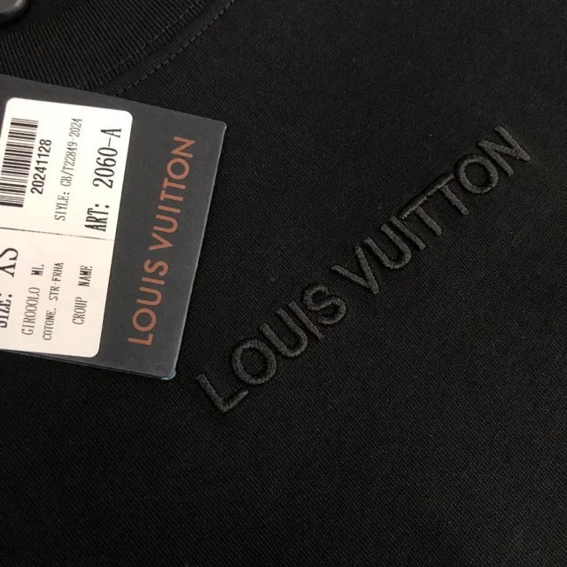 Louis Vuitton T-Shirts Short-Sleeve Crew-Neck product detail image 5