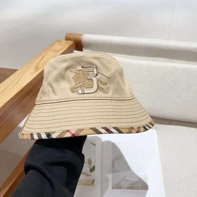 Burberry Hats Embroidered Equestrian Knight Logo product detail image 3