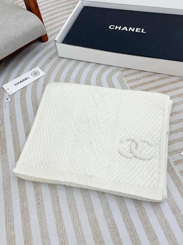 Chanel Scarves Knitted scarf with interlocking CC motif and contrast trim product detail image 7