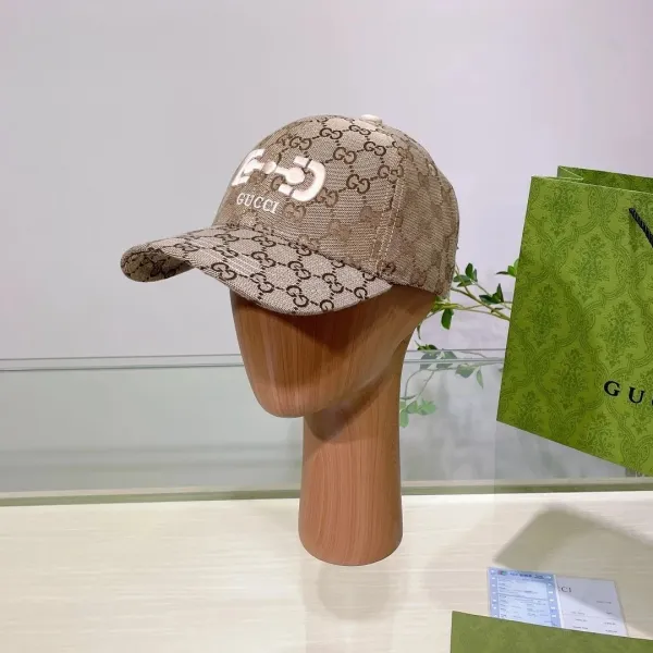 Gucci GG Supreme Pink Baseball Cap - 4