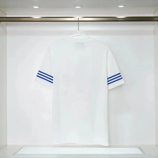 Gucci T-Shirts Trefoil Graphic and Striped Sleeves product detail image 7