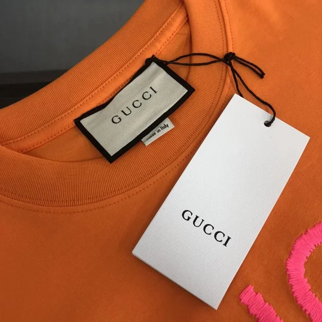 Gucci T-Shirts Logo-print crew-neck product detail image 3