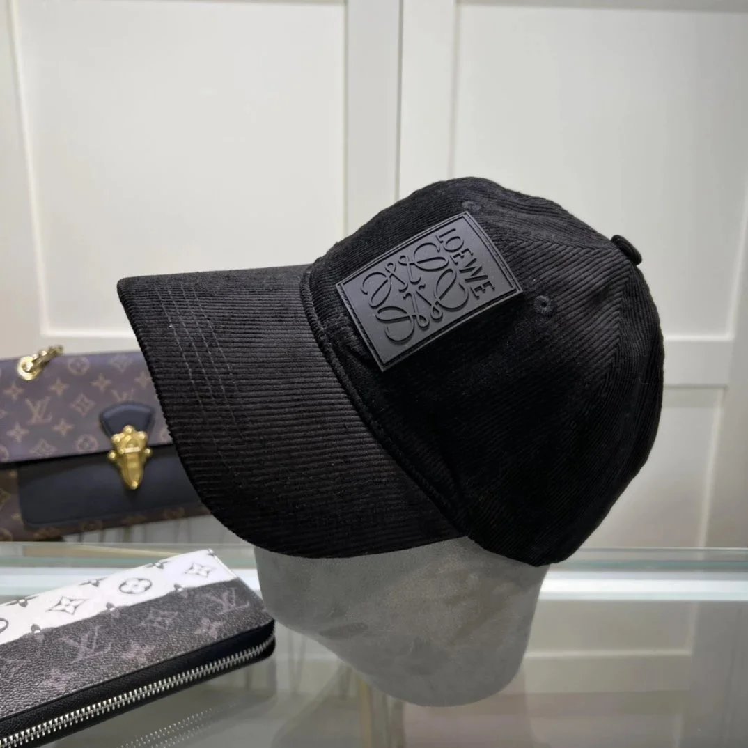 Loewe hat