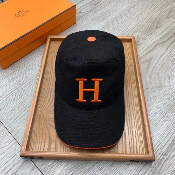 Hermès H Logo Black and Orange Baseball Cap - 1