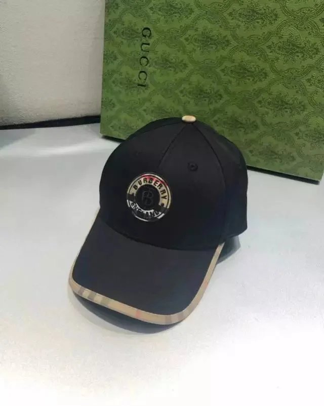 Burberry Logo Patch Baseball Cap Black with Vintage Check Brim
