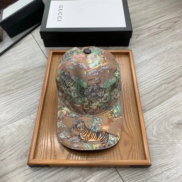 Gucci Tiger Print Baseball Cap Multicolor - 1