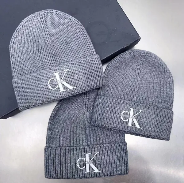 Calvin Klein Jeans Logo Beanie Gray - 1
