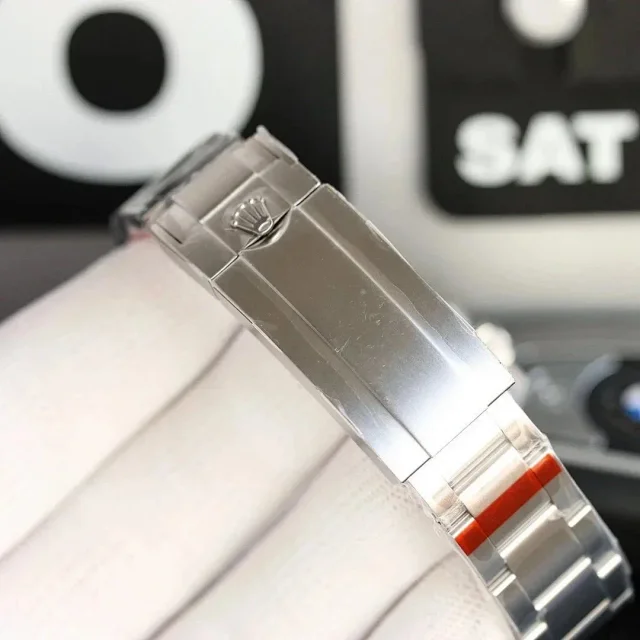 Rolex Submariner and Yacht-Master product detail image 8