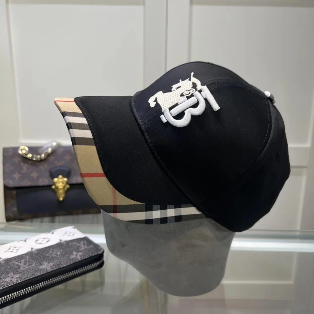 Burberry Horseferry Logo Baseball Cap Black - 1