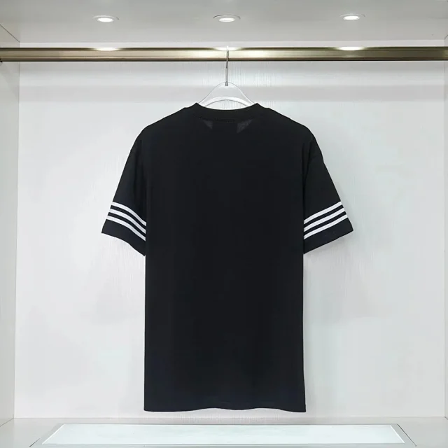 Gucci T-Shirts Trefoil Graphic and Striped Sleeves product detail image 5
