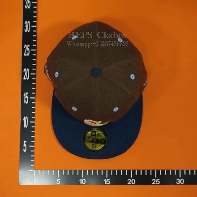 New Era Hats 59FIFTY fitted flat-brim baseball caps with embroidered MLB team logos and commemorative patches product detail image 10