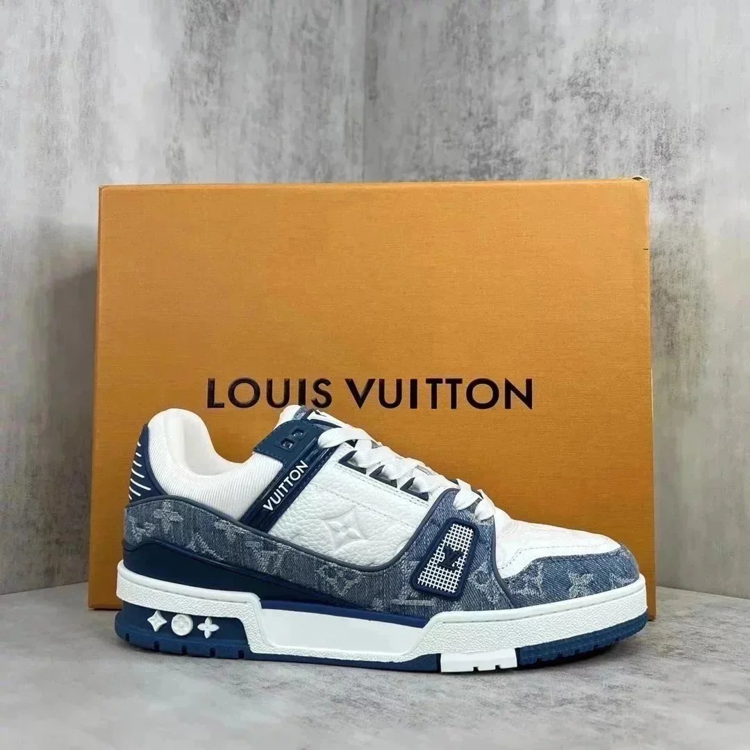 Louis Vuitton Sneakers Low-top lace-up with Monogram flower details image 7