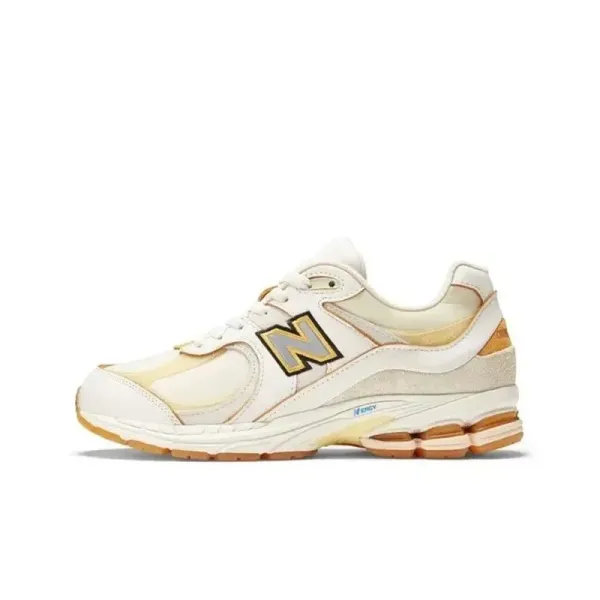 New Balance 2002R Gray Sneakers - 3