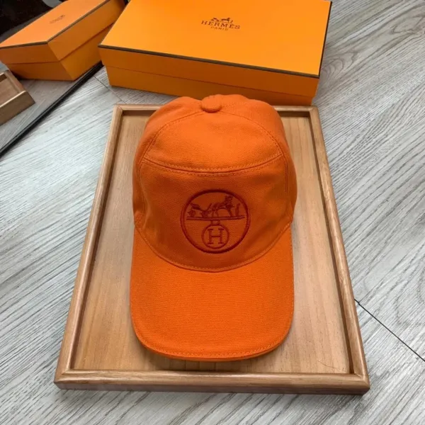 Hermès Logo-Embroidered Orange Cotton Baseball Cap - 1