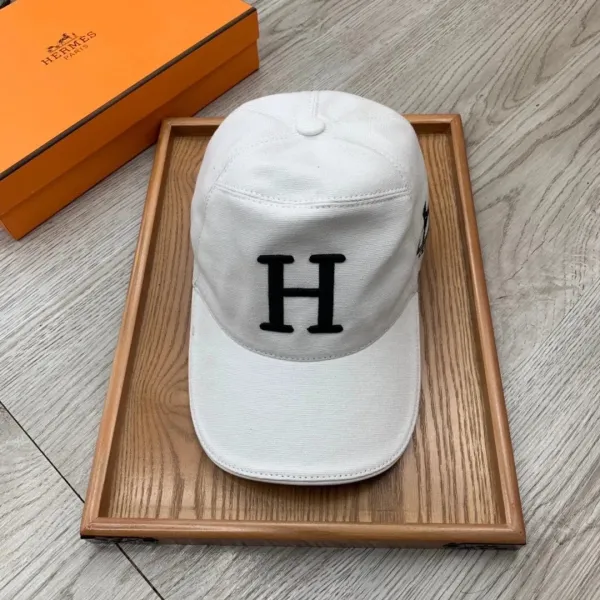 Hermès Logo Baseball Cap White - 1