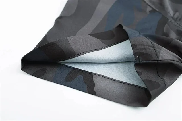 Prada Shirts Short-Sleeve Printed Camp-Collar Shirt product detail image 7
