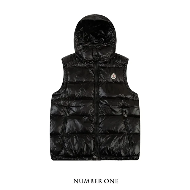 Moncler Down Jackets Hooded quilted jacket product detail image 2