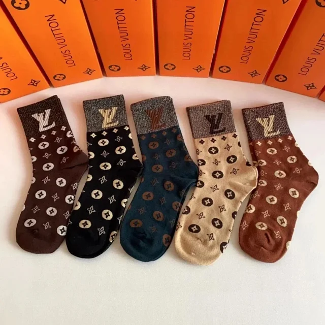 Louis Vuitton Socks 5-Pair Logo Crew Set product detail image 10
