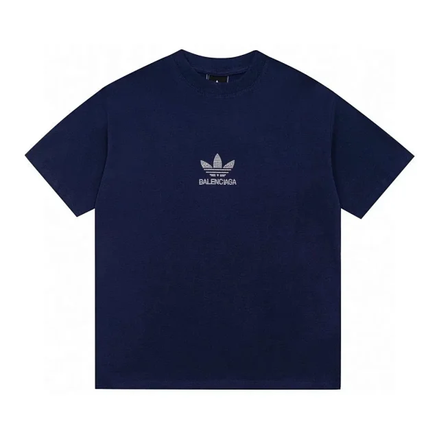 Gucci T-Shirts Short-Sleeve Logo Graphic product detail image 2