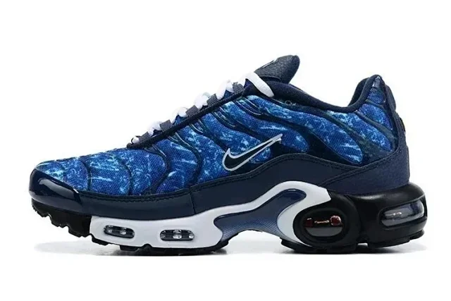 Nike Sneakers Air Max Plus product detail image 29