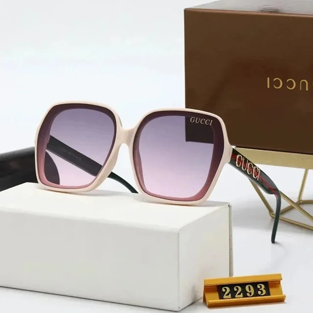 Gucci Eyewear 2293 Oversized Square Sunglasses product detail image 10