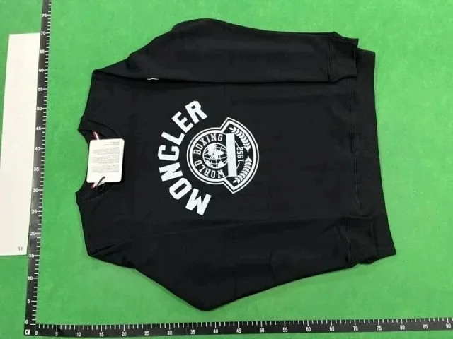 Moncler Hoodies & Sweatshirts Crewneck logo-print sweatshirt product detail image 6