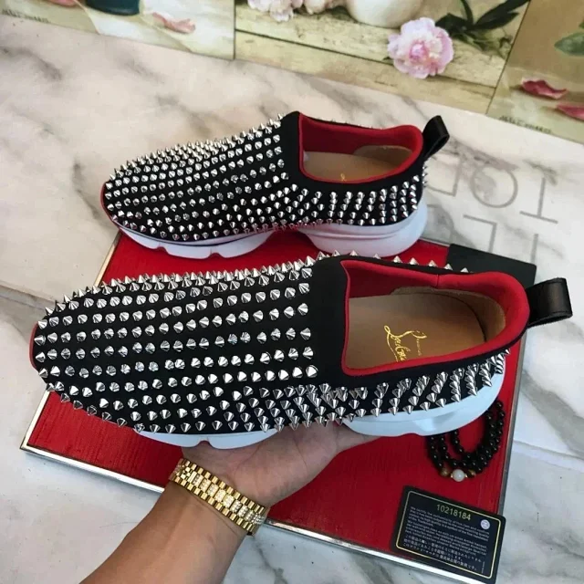 Christian Louboutin Sneakers Spiked Low-Top product detail image 2