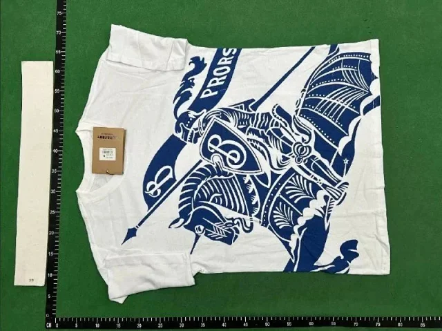 Burberry T-Shirts Short-Sleeve Crewneck product detail image 2