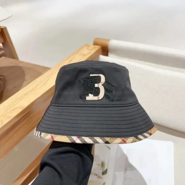 Burberry Monogram-Trimmed Logo Bucket Hat Black - 1