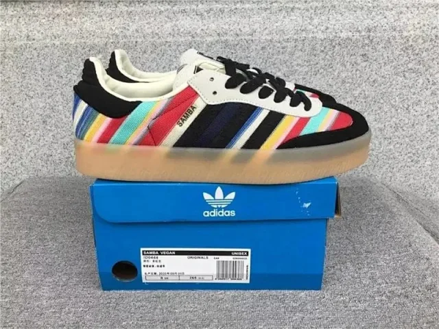 Adidas Sneakers Campus low-top three-stripe product detail image 14