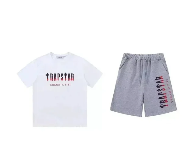 Trapstar Matching Sets Graphic T-Shirt and Shorts Set product detail image 3