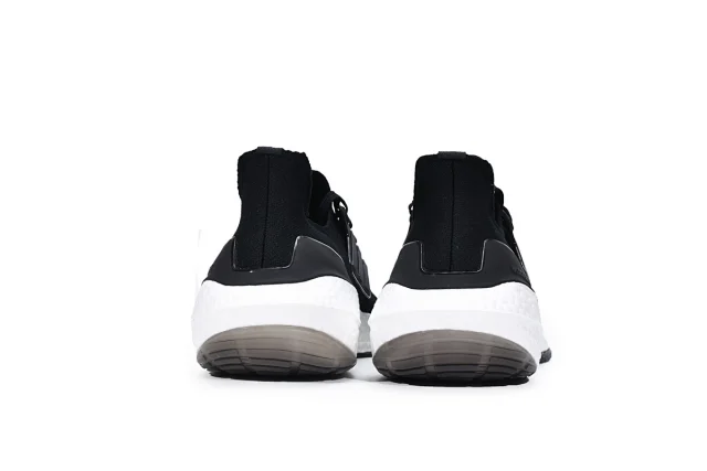 adidas Sneakers Ultraboost product detail image 2