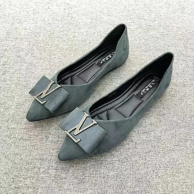Unbranded Casual Shoes Pointed-Toe Flat with Rhinestone V Buckle product detail image 3